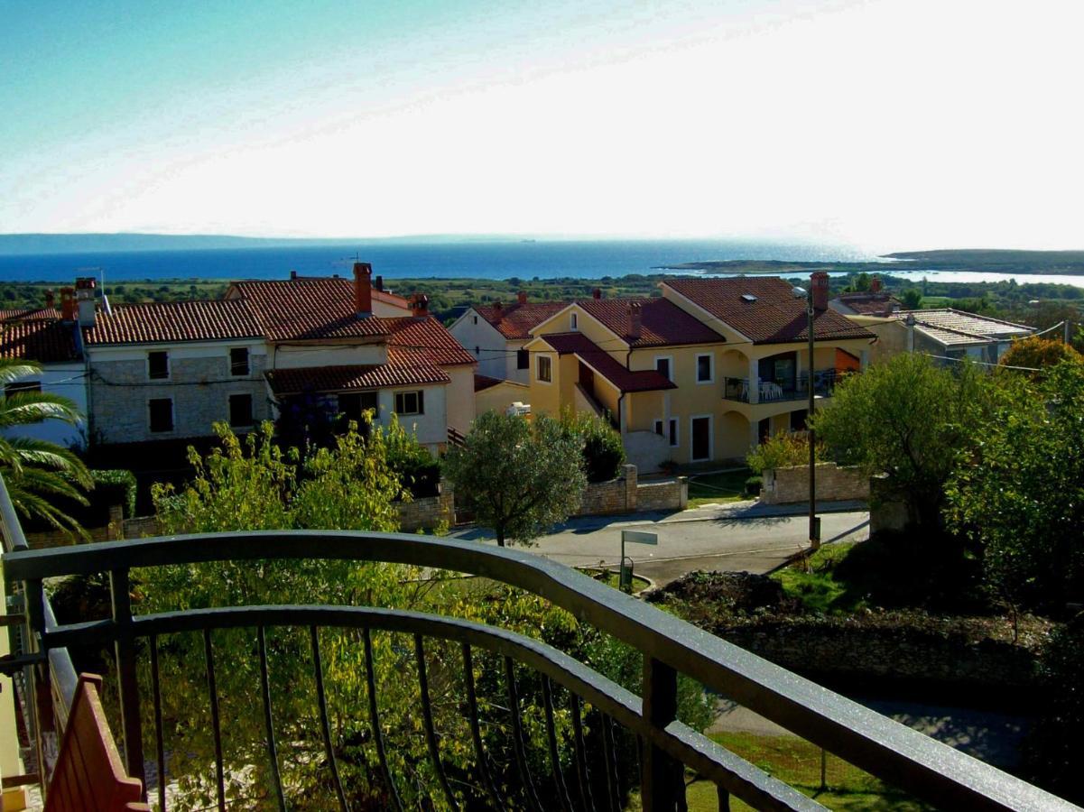 Apartments Grbin Ližnjan Exterior foto